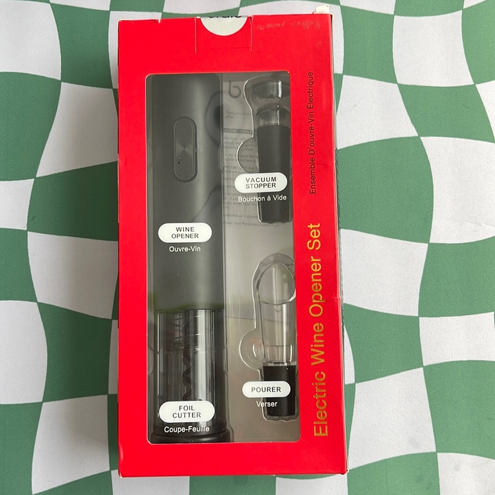 Véalo Electric Wine Opener Set